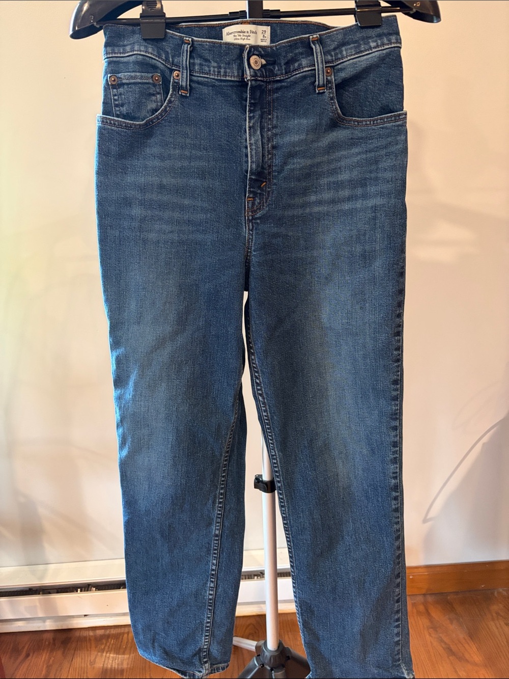 Abercrombie & Fitch Straight-Leg ultra high rise Blue Denim Jeans